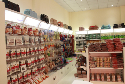 1479707006871447.jpg 样板店货架-6.JPG